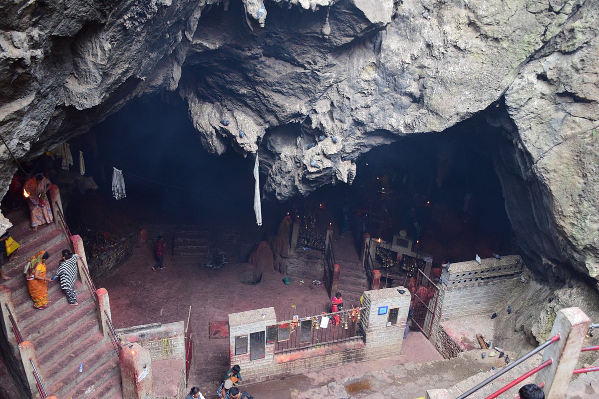 Halesi Mahadev Cave